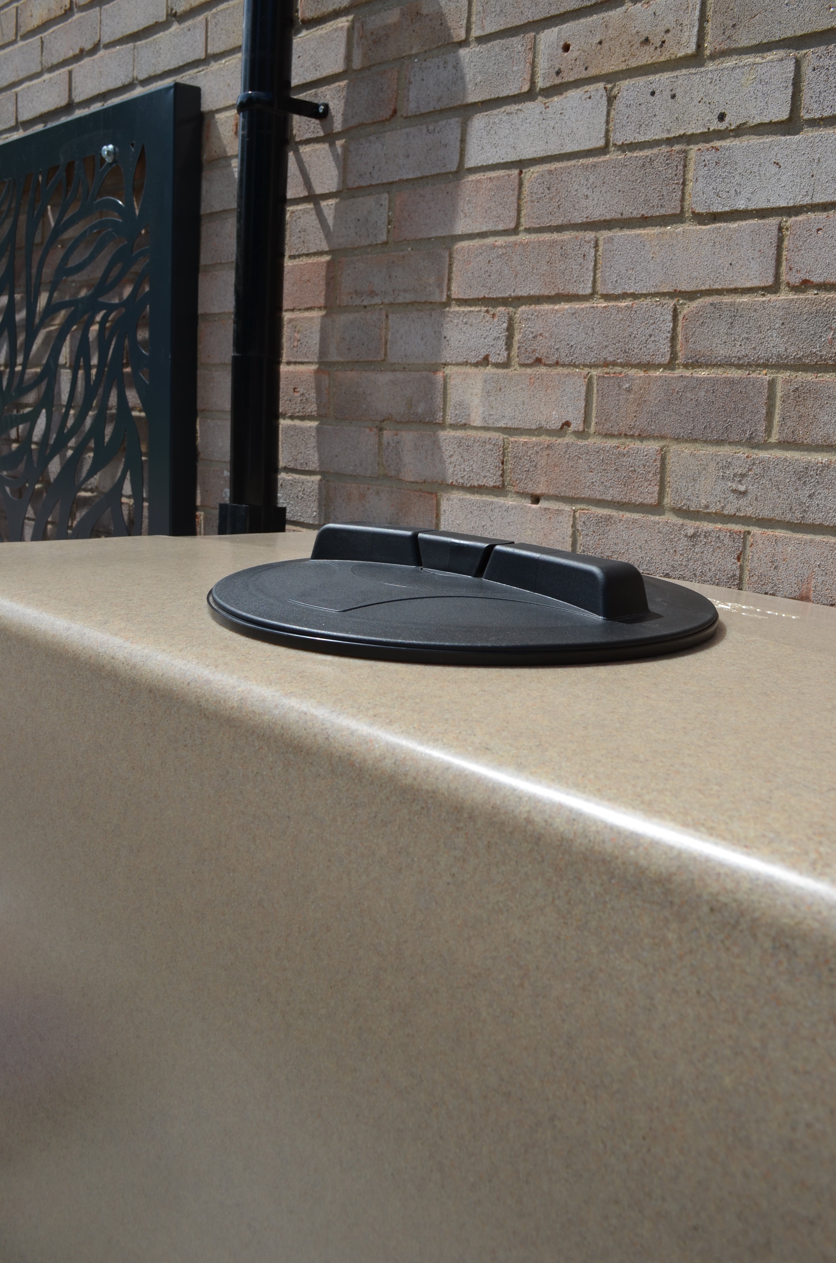 1200 Litre Water Butt in Sandstone